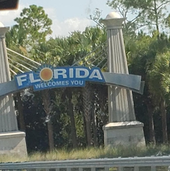 Meet your Posher, Carla - Picture 1 of 1